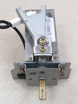 เมืองนนท์แก๊ส สปาร์ค เตาปิ้ง ย่าง ของ Thai Flower รุ่น IF-1449