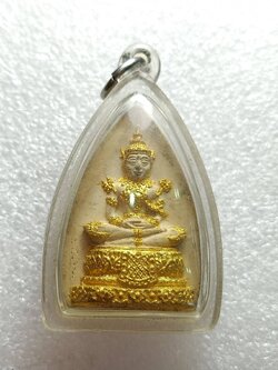 พระแก้วมรกต เนื้อว่าน108 วัดพิกุลเงิน บางใหญ่ จ.นนทบุรี (SKU-10137)