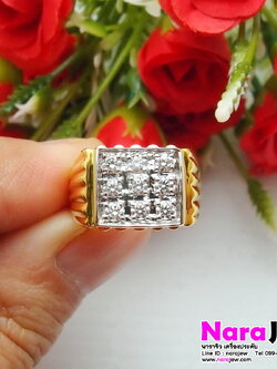 แหวนเพชรชาย ประดับเพชรแท้ 0.72 กะรัต น้ำขาว 98 เพชรเล่นไฟวิบวับ