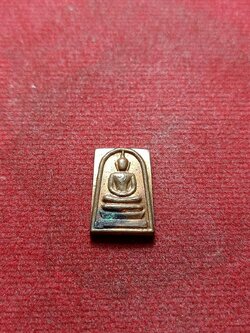 สมเด็จคะแนน นิตยสารลานโพธิ์ กทม. ปี 2528 หลวงปู่ดู่ หลวงปู่โต๊ะ ปลุกเสก (SKU-06808)