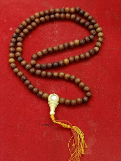 ประคำหลวงพ่ออุตตมะ วัดวิเวการาม จ.กาญจนบุรีมีรูปถ่ายที่เม็ดยอด (SKU-00763)