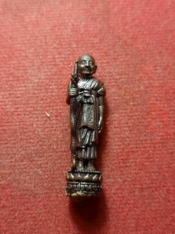 รูปหล่อหลวงปู่หงษ์ (สุสานทุ่งมน) วัดเพชรบุรี จ.สุรินทร์ (SKU-09806)