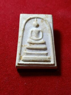 พระสมเด็จวัดสารนาถธรรมมาราม ปี 2516 หลวงปู่แหวน สุจิณฺโณ วัดดอยแม่ปั๋ง อ.พร้าว จ.เชียงใหม่ (SKU-01965)