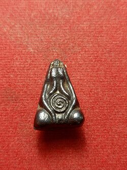 พระปิดตา หลวงพ่ออี๋ วัดสัตหีบ จ.ชลบุรี เนื้อเมฆพัตร (SKU-12284)