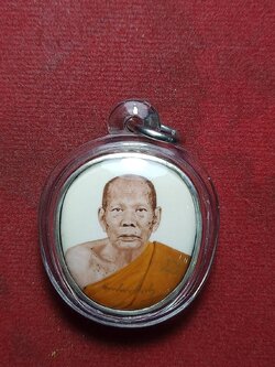 ล็อกเก็ตหลวงปู่ทองดำ หลังเงิน วัดท่าทอง จ.อุตรดิตถ์ (SKU-11580)