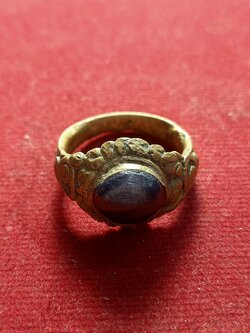 แหวนหลวงพ่ออิ่ม วัดหัวเขา จ.สุพรรณบุรี (SKU-02768)