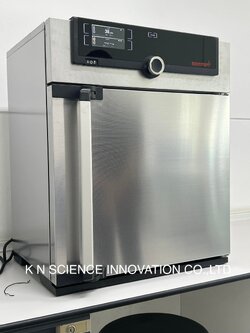 ตู้อบลมร้อน (Hot air oven) รุ่น UN55, แบบไม่มีพัดลม,ขนาดความจุ 53 ลิตร, ยี่ห้อ Memmert UN55