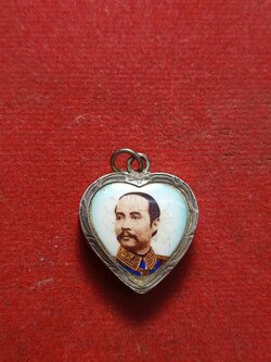 ล็อกเก็ตหัวใจ ร.5 เลี่ยมเงิน (SKU-03411)