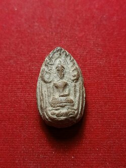 พระขุนแผนเนื้อดิน ลพ.กวย พิมพ์ไข่ วัดรัตนชัย (จีน) จ.อยุธยา (SKU-08697)