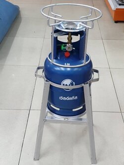 ถังแก๊สปิคนิค ของใหม่ มือ 1 ยี่ห้อ เวิลด์ 4 กก. พร้อมหัวเตา โครงปิคนิค และฐานรองถังแก๊ส