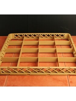 PT-4 ชั้นสำหรับเพิ่มความสูงของลัง ใช้คู่กับ PT-3