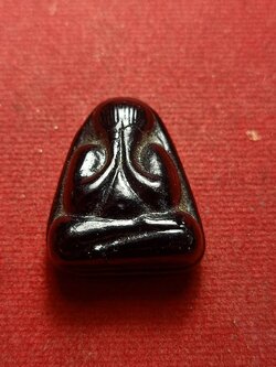 พระปิดตา เนื้อแร่เขาพรหมชะแง้ หลวงพ่ออุ้น วัดตาลกง จ.เพชรบุรี (SKU-09552)