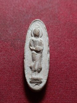 หลวงพ่อโอภาสี พิมพ์อุ้มบาตร 25 ศตวรรษ เนื้อผงน้ำมัน อาศรมบางมด กรุงเทพ (SKU-11528)