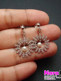 ต่างหูไข่มุกแท้ สีขาว ตุ้งติ้งๆ แบบน่ารักๆ ใส่ได้ทุกโอกาส ตัวเรือนเงินแท้925