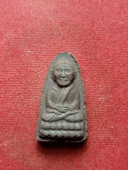 พระผงหลวงปู่ทวด รุ่นปลอดหนี้ วัดช้างให้ จ.ปัตตานี ปี 2539 พร้อมซองเดิม (SKU-07211)