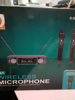 DE ACOUSTICS Q-1 WIRELESS MICROPHONE