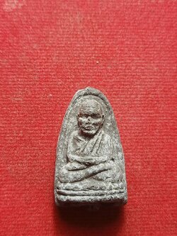 หลวงพ่อทวด พิมพ์พระรอด พ่อท่านพล วัดนาประดู จ.ปัตตานี ปี 2539 (SKU-08596)