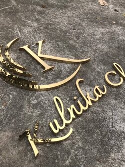 ป้ายอักษรทองเหลือง