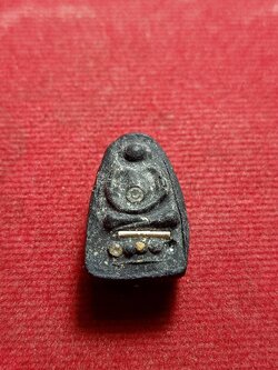 พระเพชรหลีกรุ่นแรก พระมหาวิบูลย์ วัดโพธิคุณ จ.ตาก ปี 2543 (SKU-11322)