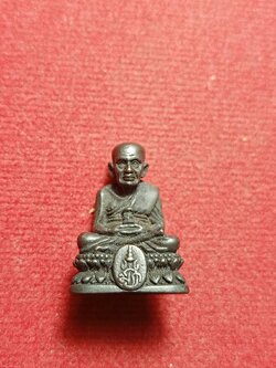 รูปหล่อหลวงปู่ทวด มวก. รุ่นเฉลิมพระเกียรติ ปี 2544 ปลุกเสกใหญ่วัดช้างให้ (SKU-11480)