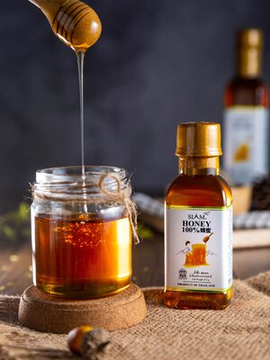 蜜蜂秘密品牌蜂蜜：芳香与甘甜的五五月蜂蜜，经济实惠 | Siam Bee Secret Honey: Premium Fifth-Month Honey with a Fragrant Aroma and Smooth Sweetness at an Affordable Price