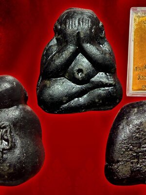 พระปิดตานำโชค ญส. ปี 2531 ที่ระลึกคล้ายวันประสูติ 3 ตุลาคม 2531 สมเด็จพระญาณสังวร วัดบวรนิเวศ งามๆและ หายากสุดๆ สุดยอดพิธี สุดยอดมวลสารดี.... เดิมๆ หายากครับ สมเด็จพระญาณสังวร สมเด็จพระสังฆราช ทรงอธิฏฐานจิต ณ วัดบวรนิเวศวิหาร