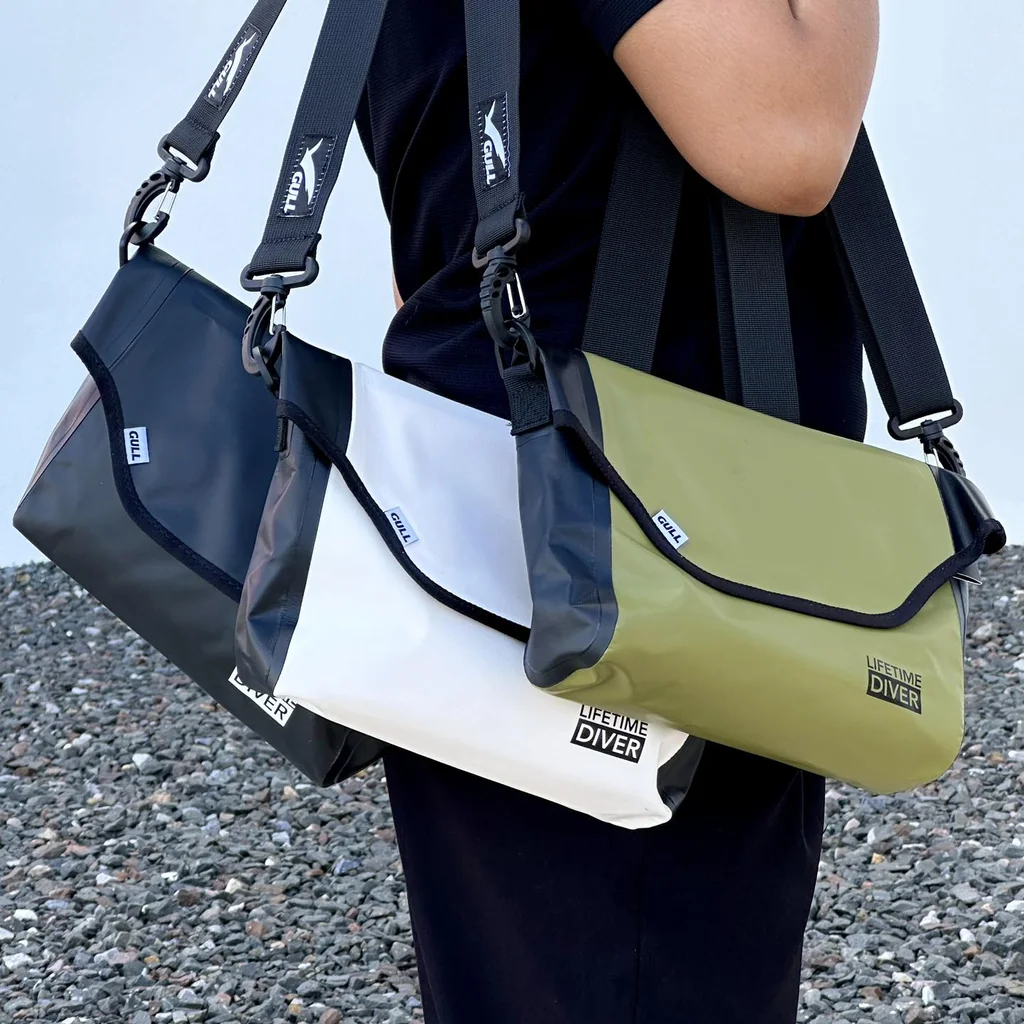 GULL - water protect shoulder bag (GB-7147A) กระเป๋ากันน้ำ GULL - water protect shoulder bag (GB-7147A) กระเป๋ากันน้ำ